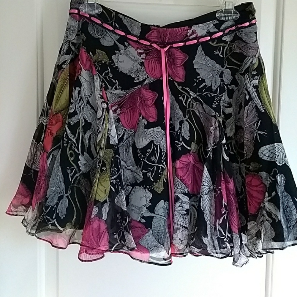 Betsey Johnson pleated floral skirt